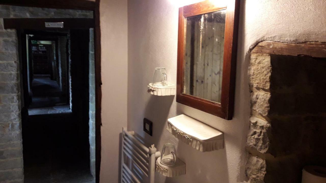 Ca' D'Alfieri Villa Bardi Luaran gambar