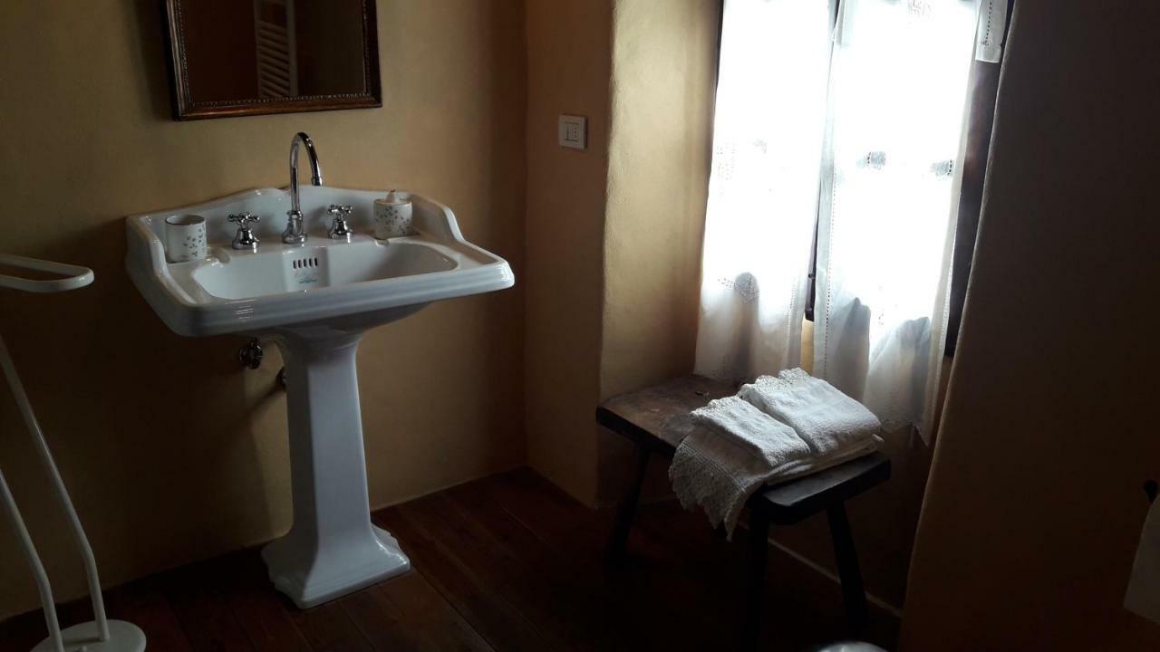Ca' D'Alfieri Villa Bardi Luaran gambar